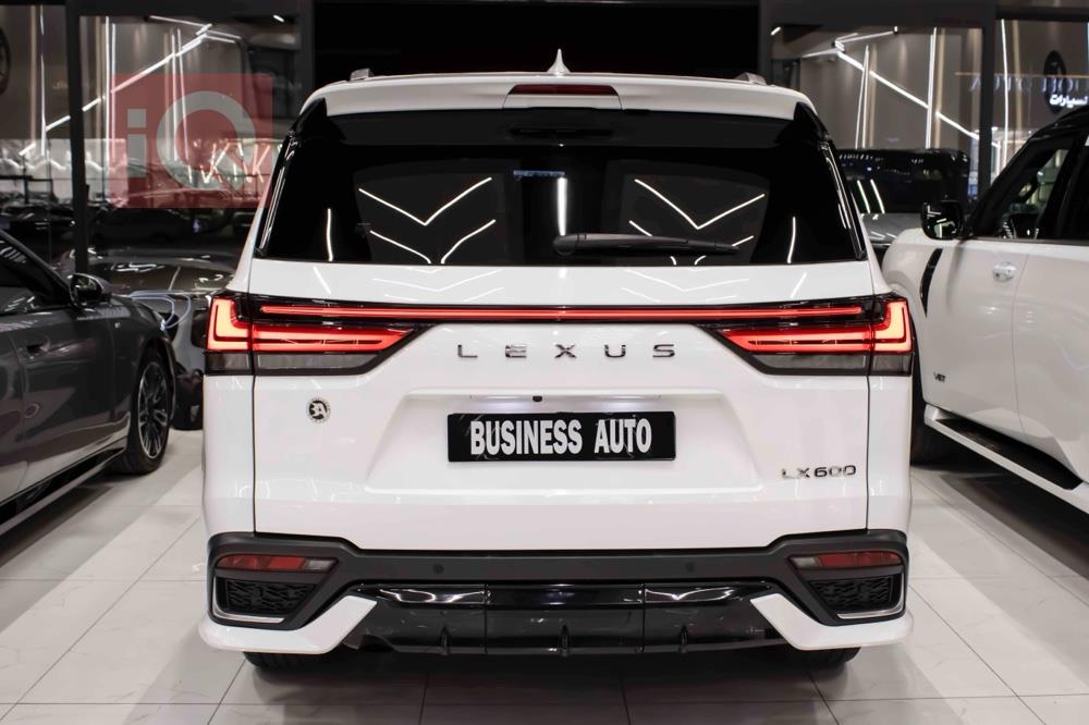 Lexus LX